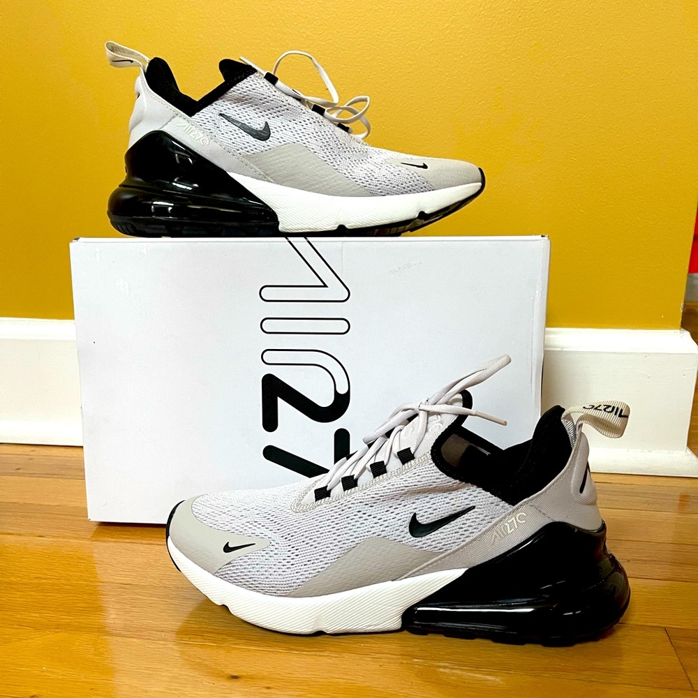 Nike Air 270 grey and black